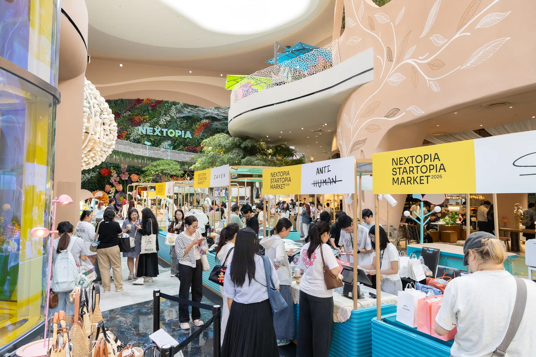 ภาพบรรยากาศความคึกคักของ Nextopia Startopia Market 2026 (1)