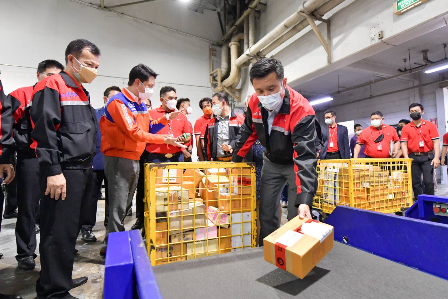 รมว.ดีอีเอส หนุนปณท.ลุยสู่ "Tech Post"เพิ่มแรงหนุนการเติบโตอีคอมเมิร์ซ 