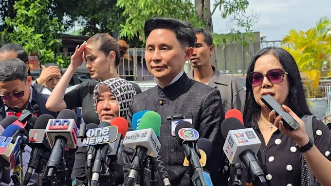 “ปานเทพ-ขวัญ อุษามณี” ยื่นหลักฐานใหม่คดีแตงโม อ้างภาพในสำนวนเป็นเรือคนละลำ