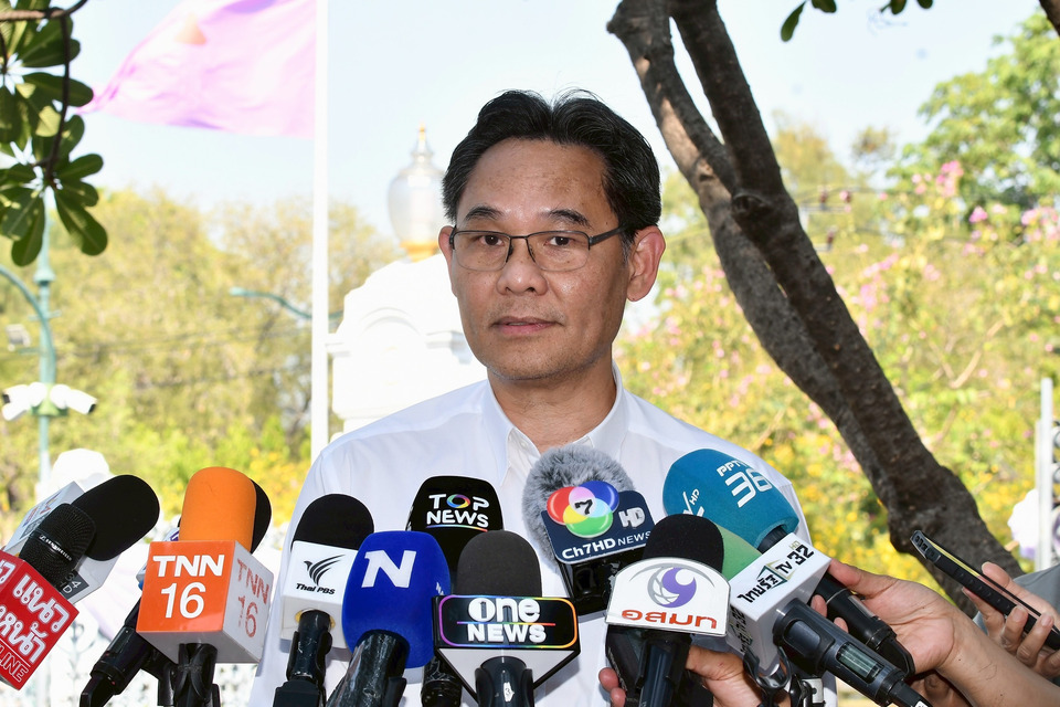 "เลขาฯสภาพัฒน์ฯ"  เผย "นายกฯ" ขอบคุณปชช. ช่วยประหยัดพลังงาน ยอดใช้ดีเซลวูบเหลือ 45 - 56 ล้านลิตร ยันสงกรานต์น้ำมันไม่ขาดแคลน
