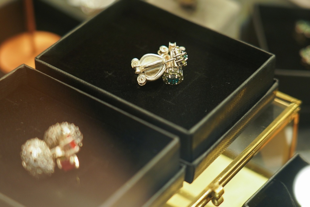 "ICONCRAFT's Accessories & Style"  ชวนเสริมลุคให้คอมพลีตด้วยเครื่องประดับสไตล์ไทยร่วมสมัย