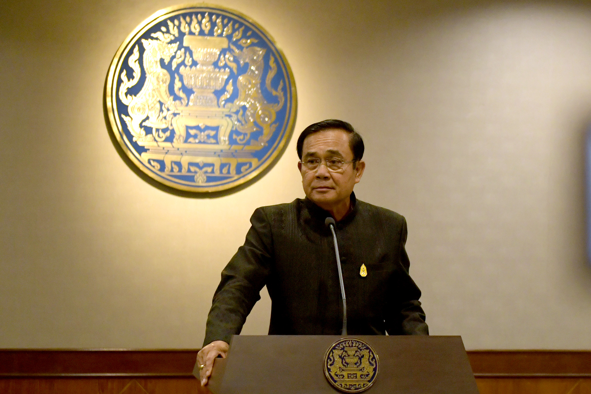นายกฯ หนุนปลูกมะพร้าวแกง โวผู้ประกอบการ SME พอใจการทำงานด้าน ศก. ของรัฐบาล
