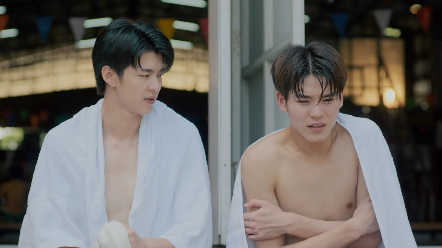 เซ็น (ปิง-กฤตนัน) & ริว (มีน-นิชคุณ) ถอดเสื้อโชว์กล้ามแน่น !! เล่นเกมหนุ่มน้อยตกน้ำ ใน The Rebound เกมนี้เพื่อนาย’ Ep.9