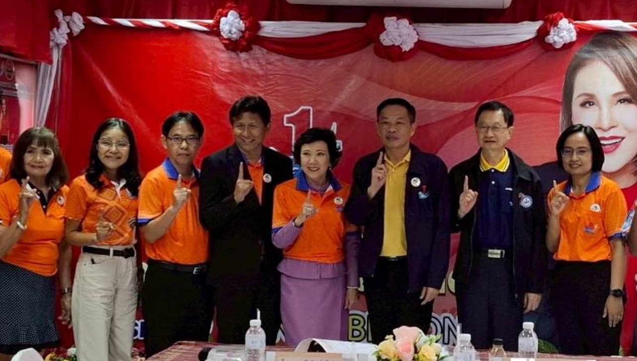 ผอ.สถานพินิจฯศรีสะเกษนำเครือข่ายร่วมประชุมกับคณะผู้ตรวจราชการประเมินผลการดำเนินงานชมรม  TO BE NUMBER ONE