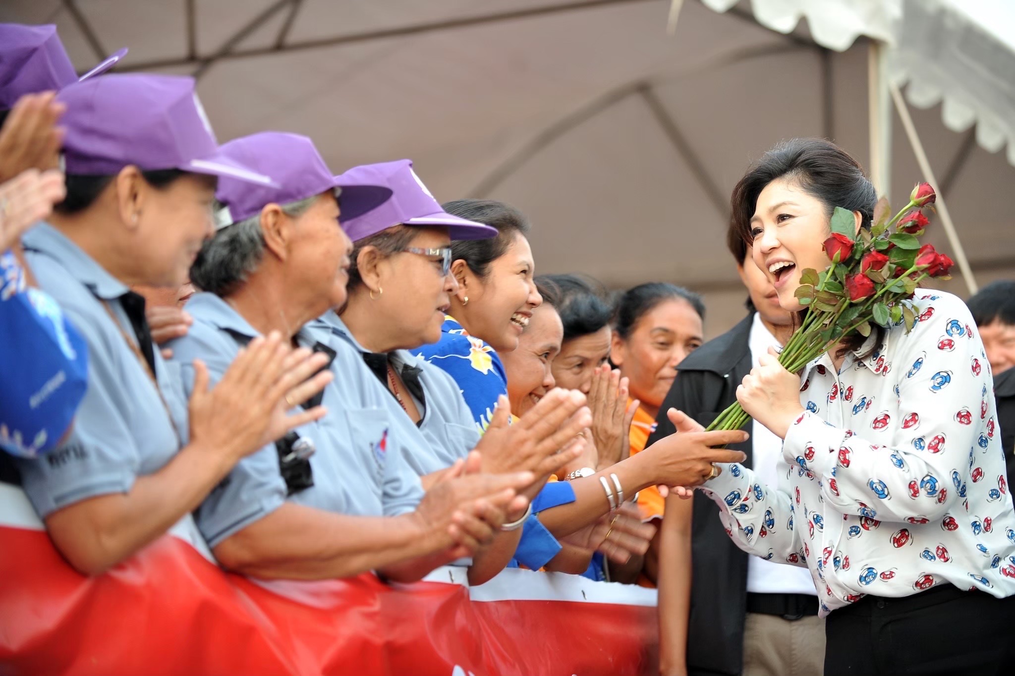 "ยิ่งลักษณ์" ยกย่องหัวใจ "ผู้ใช้แรงงาน" ขอภาครัฐ เอกชน ส่งเสริม ดูแลอย่าปล่อยให้โดดเดี่ยว