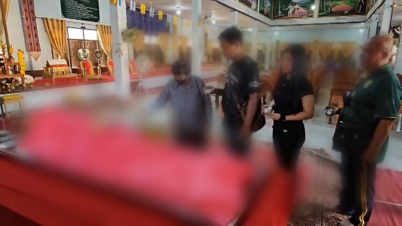 บรรยากาศรดน้ำศพน้องแนน เหยื่อผัวตีนโหดเป็นไปอย่างเศร้าโศก​ แม่ขอให้ไอ้เบสมาขอขมาศพ