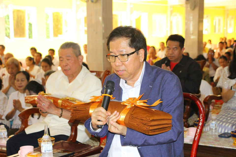 พ.ต.ต. สันติ ปิยะทัต เป็นประธานทอดกฐิน “พระพุทธเจ้าประสูติ 7 ก้าว” ปี 2568 จ.ร้อยเอ็ด