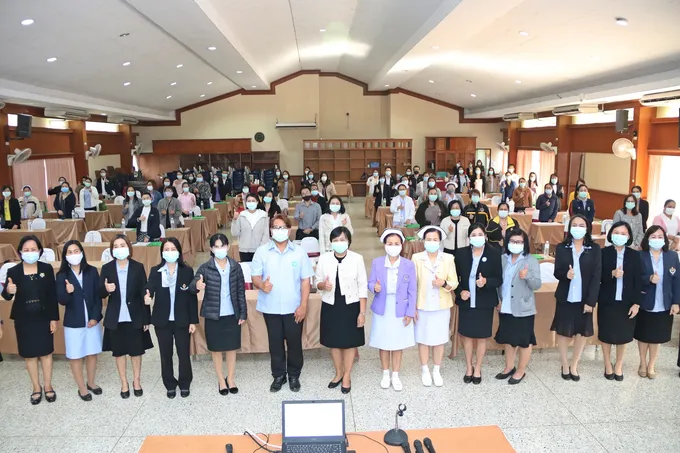 วพบ.พะเยา จัดอบรมการพัฒนาศักยภาพด้านการสอนสำหรับครูพี่เลี้ยง ในช่วงโควิด 