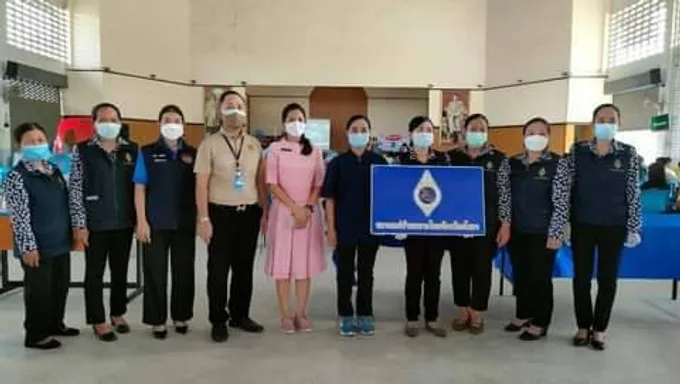 อำเภอทรายมูลฉีดวัคซีนกลุ่ม 7 โรคเรื้อรังและผู้สูงอายุป้องกันโควิด