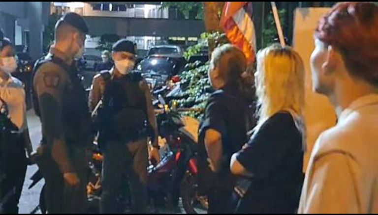 ไม่เข็ด! ศาลอนุญาตฝากขัง “แบม-ตะวัน-พวก” รวม 9 คน เซ่นบุกโรงพักสำราญราษฎร์