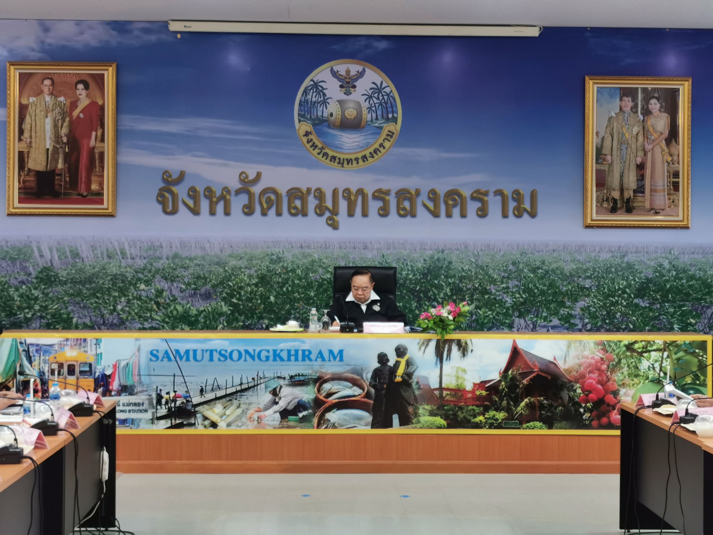 บิ๊กป้อม เร่งพัฒนาพื้นที่แก้มลิง ทุ่งหิน สมุทรสงคราม เพิ่มแหล่งน้ำอุปโภคบริโภค