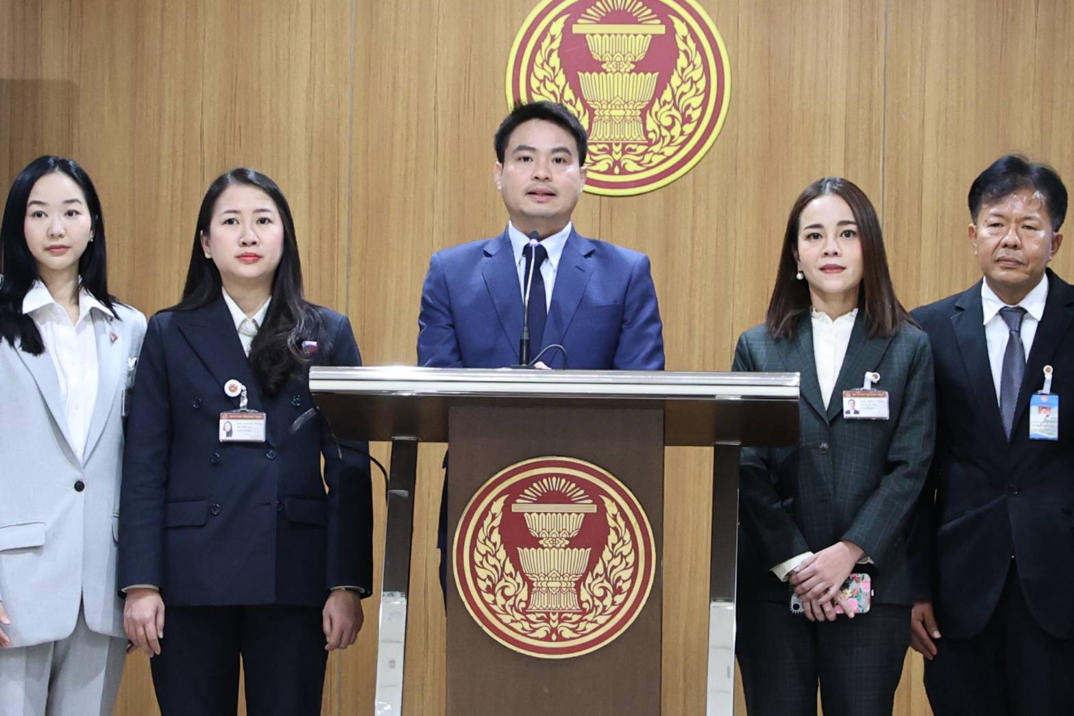 "สภาฯ” เชิญร่วมงานวันรธน. เปิดให้ประชาชนเยี่ยมชมเครื่องยอดรัฐสภา-โถงพิธีเป็นครั้งแรก 
