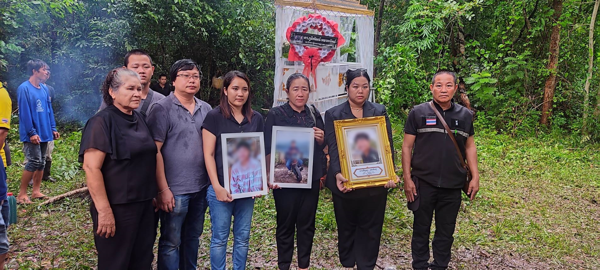 น้ำตานองทั้งหมู่บ้าน เผาคุณพ่อเลี้ยงเดี่ยว เกิดอุบัติเหตุขณะนำของขวัญวันเกิดไปให้ลูกวัย4ขวบ ที่นอนป่วยอยู่ รพ.