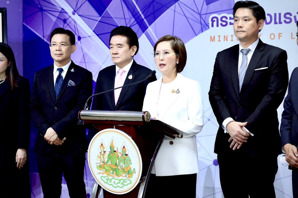 “ตรีนุช” เปิดขึ้นทะเบียนแรงงานสถานะไม่ถูกต้องตามกฎหมาย ผ่านระบบออนไลน์ เริ่ม 15 ต.ค. นี้