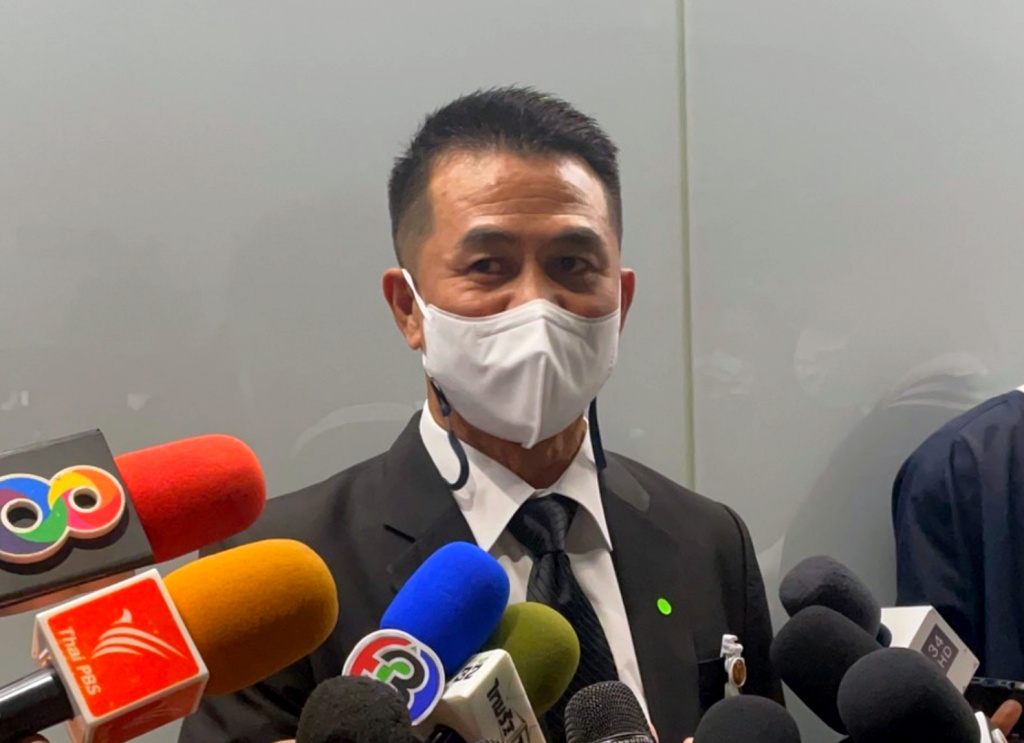 "หมอชลน่าน" แต่งดำไว้ทุกข์เด็กชายร่างรธน. ถูกทำแท้ง เชื่อ "รบ.-พรรคร่วม-ส.ว." มีเจตนาชัดไม่อยากแก้รธน.
