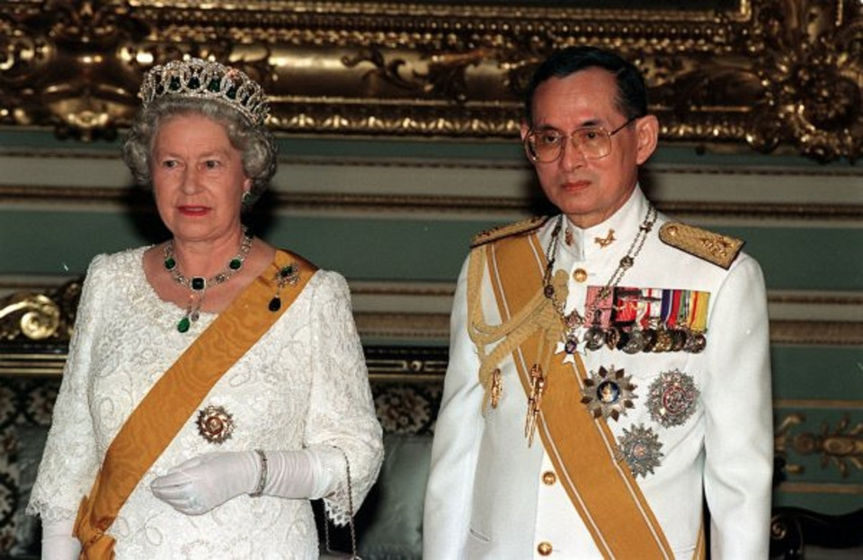 13 ต.ค. วันนวมินทรมหาราช รำลึกในหลวง ร.9 ผู้ทรงวางรากฐานมิตรภาพไทยกับนานาประเทศอย่างยั่งยืน
