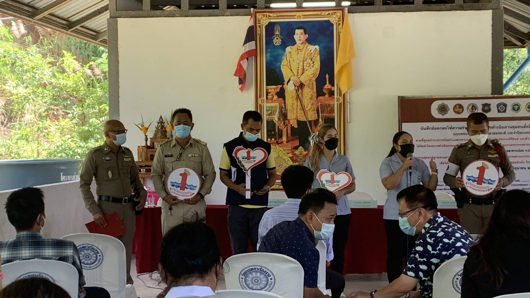 รองผว.ประจวบฯลงนาม MOU ชุมชนยั่งยืนแก้ไขปัญหายาเสพติด