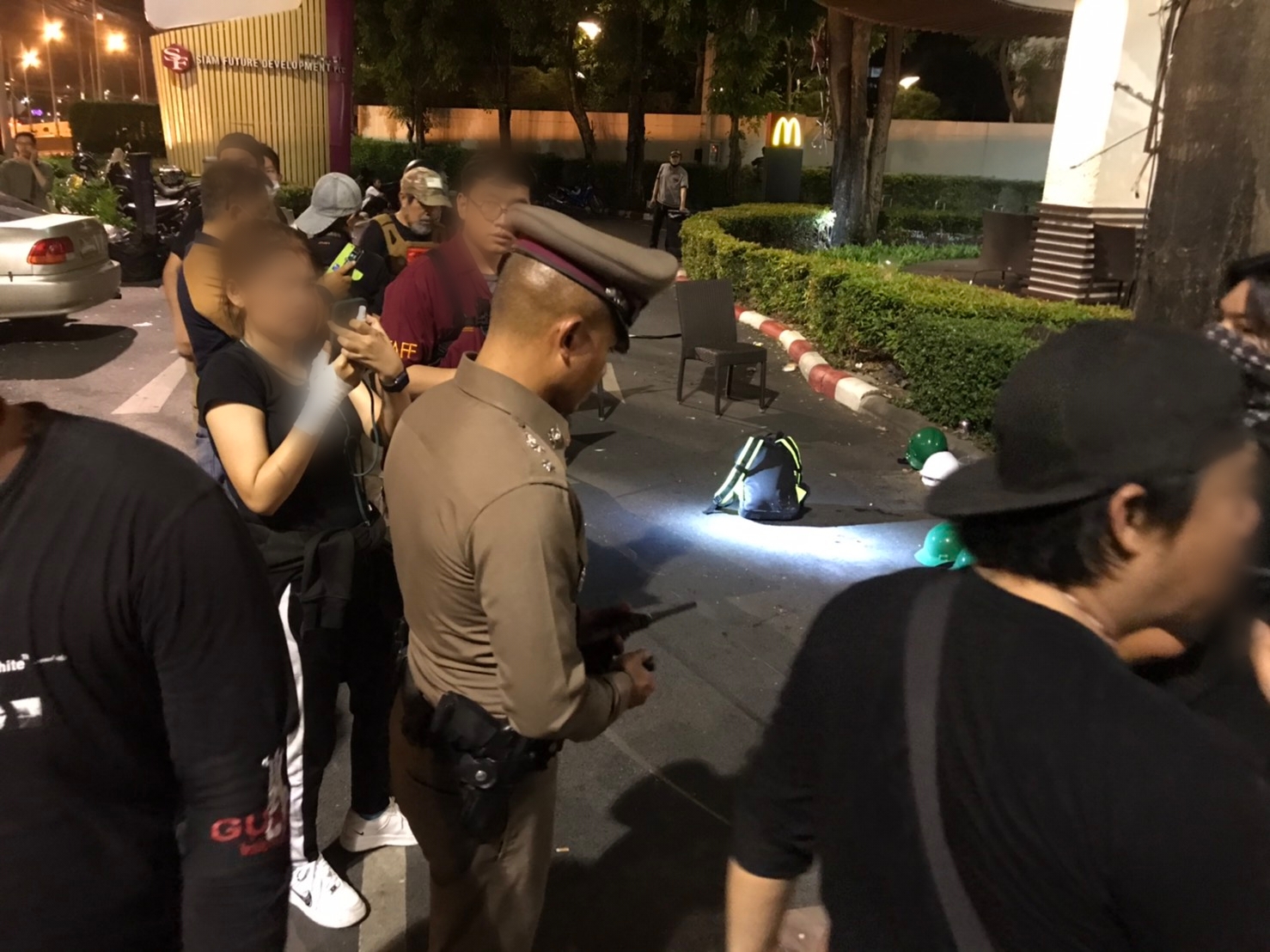เกิดเหตุปาระเบิดปิงปอง ยิงปืนใส่การ์ดอาชีวะ 