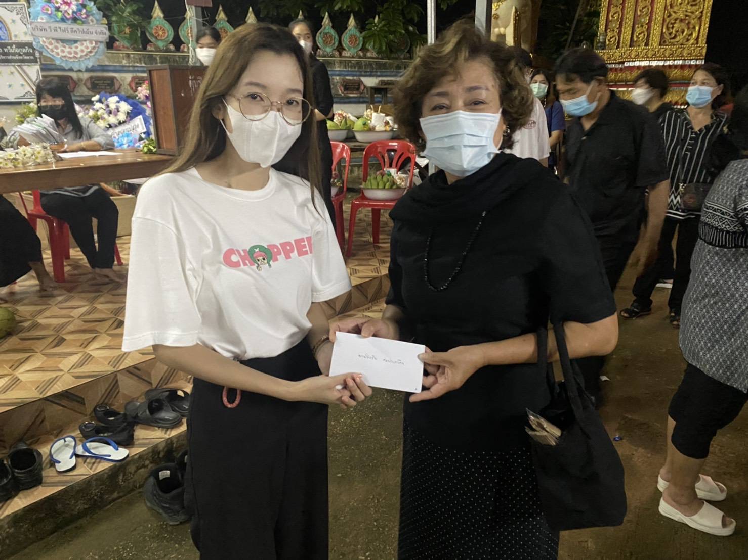 ‘นวลพรรณ ก่อประภากิจ’ ร่วมงานสวดพระอภิธรรมศพ ‘ฉลอง เขียวนันใจ’ ดับเพลิงนครแม่สอด