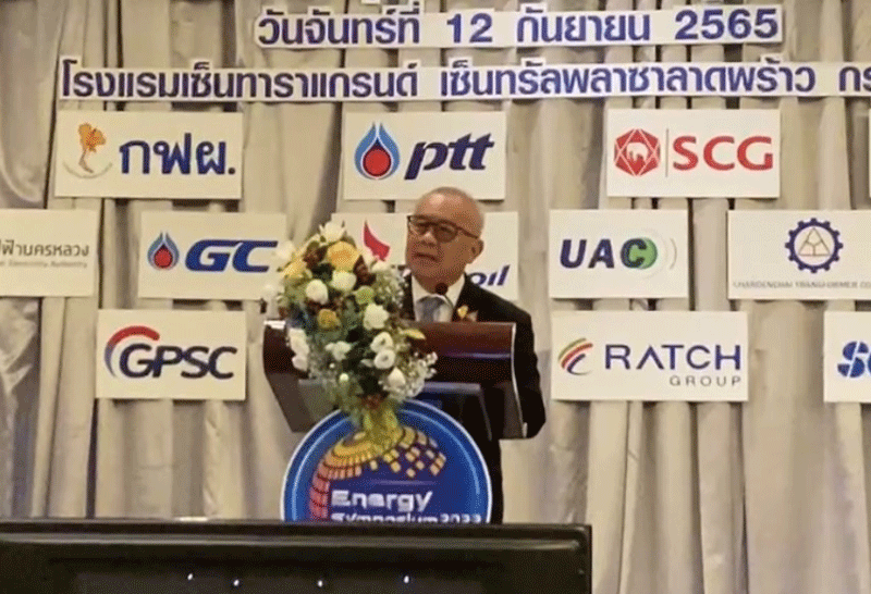 "สุพัฒนพงษ์" ชง ครม.พรุ่งนี้ต่ออายุลดภาษีดีเซล-ส่วนลดค่าไฟ ถกคลังออกมาตรการภาษีจูงใจติดตั้งโซลาร์รูฟท๊อป