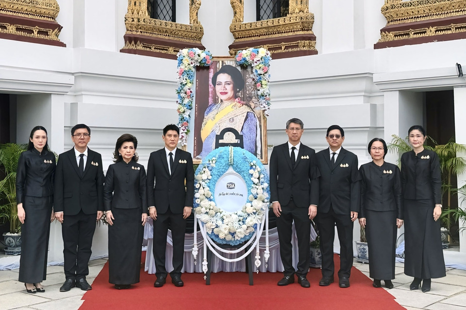 "TOA" น้อมถวายสักการะพระบรมศพ - ลงนามถวายความอาลัย "สมเด็จพระบรมราชชนนีพันปีหลวง"