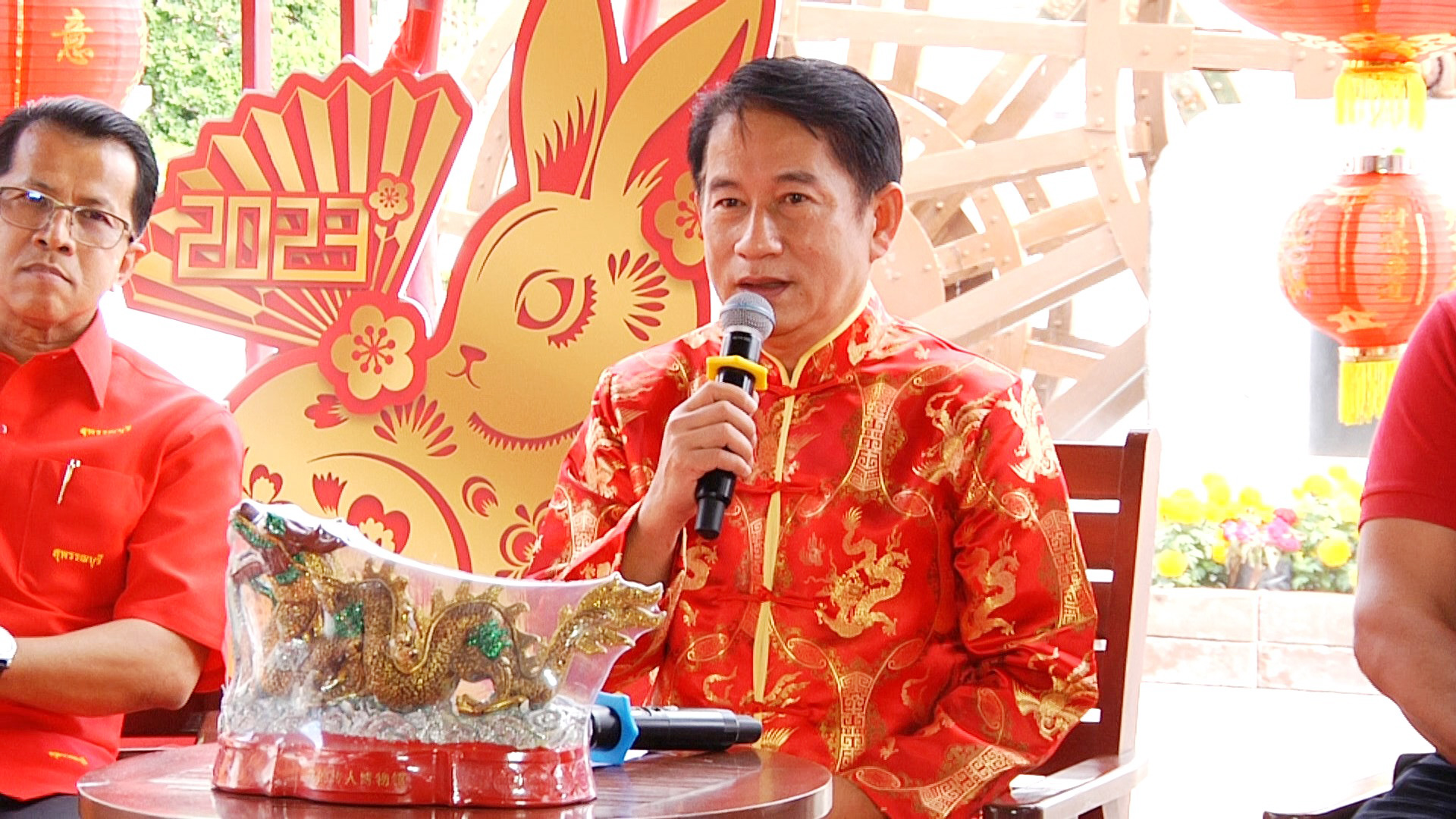 เชิญเที่ยวงานตรุษจีนสุพรรณบุรีมหัศจรรย์ 15 ปีมังกรสวรรค์