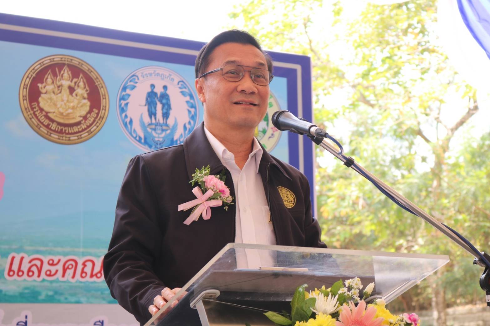 "มท.3" ลงพื้นที่ ติดตามโครงการก่อสร้างระบบป้องกันน้ำท่วมพื้นที่ชุมชนเมืองภูเก็ต 