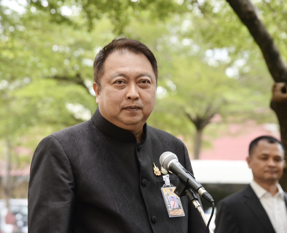 “สุชาติ” บอก ไม่รู้ข้อมูล “งูเขียว” เจอ “บุญยิ่ง” แค่ในสภา ยก “รัฐบาลอนุทิน” แข็งแรง ลั่น โควิดหนักกว่านี้เยอะ ยังผ่านมาได้