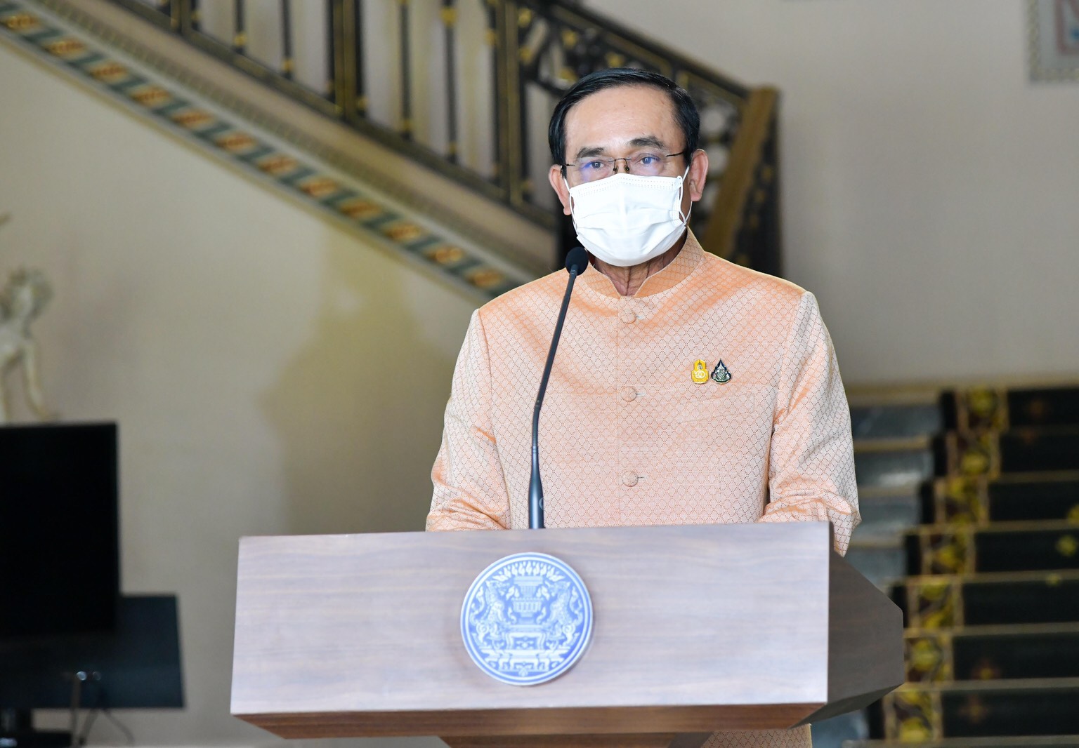 “บิ๊กตู่” ใช้ตึกไทยคู่ฟ้าประชุมครม. คอนเฟอเรนซ์ เตรียมลงพื้นที่ ตรวจความพร้อมจุดฉีดวัคซีน เซ็นทรัลลาดพร้าว 12 พ.ค.