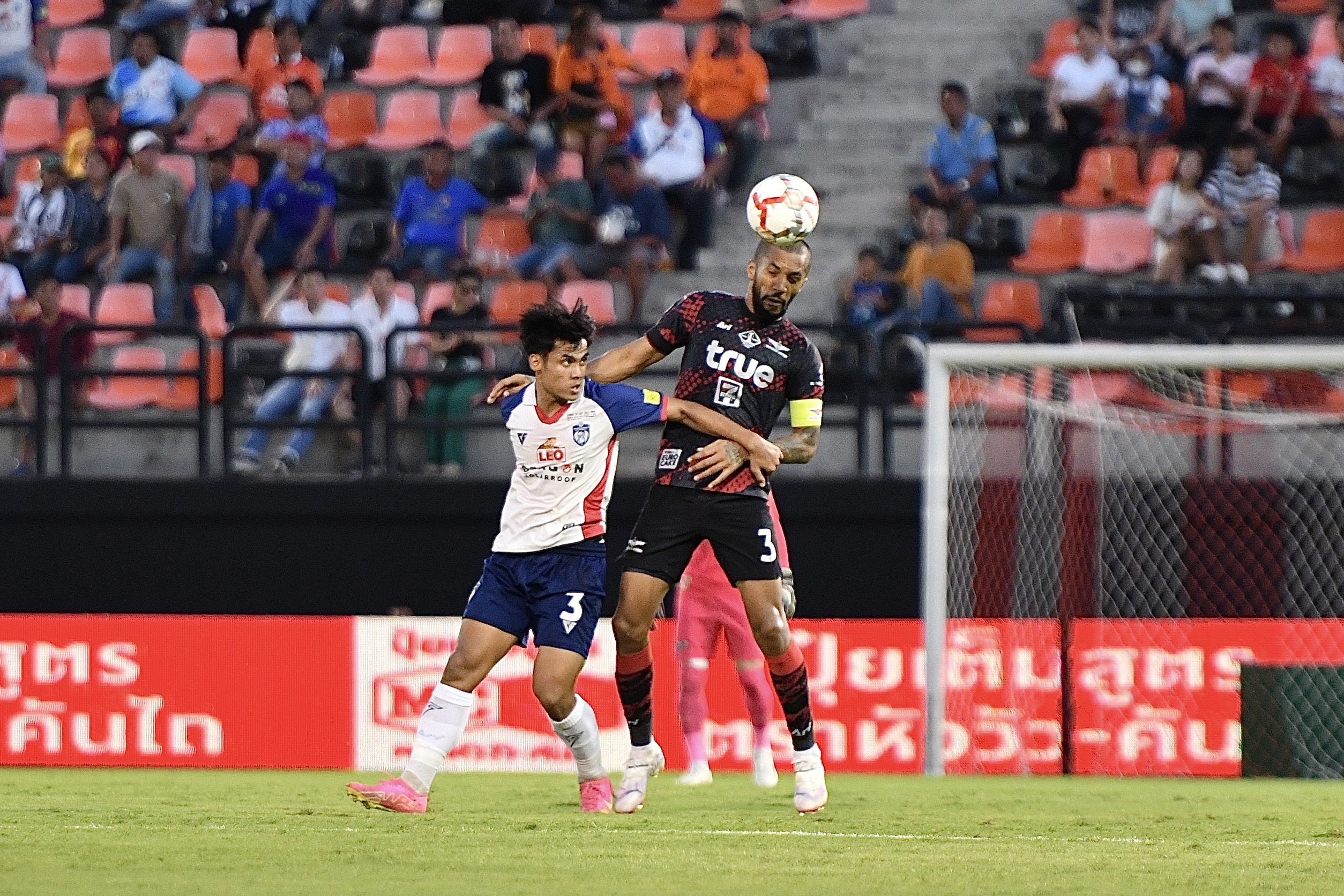 "ทัพเเข้งเทพ" ดวลโทษ ชนะ  ดราก้อน ปทุมวัน กาญฯ 5-2 ( ผลจุดโทษ 4-1) คว้าเเชมป์ช้าง เอฟเอ คัพ สมัยแรกประวัติศาสตร์สโมสรของรายการ