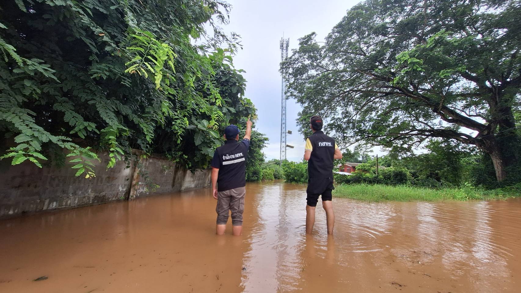 กสทช. แจ้งค่ายมือถือ เตรียมพร้อมสถานีฐาน-อุปกรณ์ ให้พร้อมบริการในพื้นที่เฝ้าระวังน้ำท่วมฉับพลัน