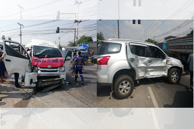 เจ็บเกลื่อนแยกไฟแดงห้วยสะพาน​ กาญจนบุรี รถตู้โดยสารชนกระบะ บาด​เจ็บ​ 9​ ราย