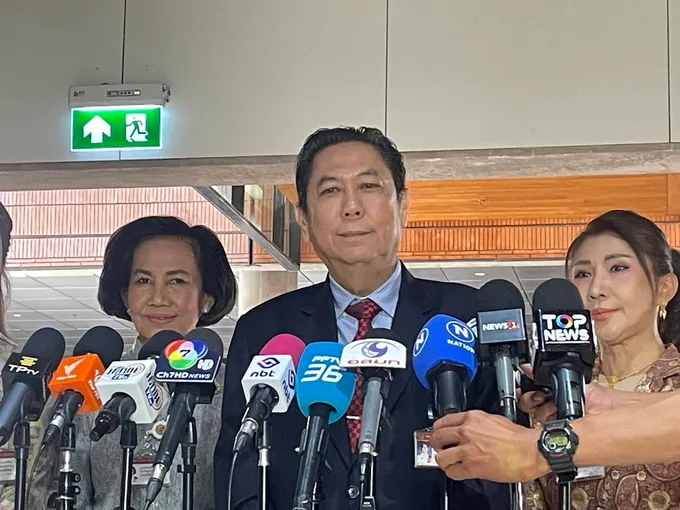 “วิสุทธิ์” ย้ำ “วุฒิฯ” ไม่มีสิทธิ์คว่ำ  “งบฯ 69” ทำได้แค่เห็นชอบหรือไม่ แจงปมปิดประชุมสภาฯ ไม่ใช่หนีองค์ประชุมล่ม 