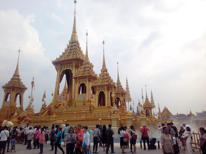 ยอดปชช.ชมพระเมรุมาศ15วันทะลุ1ล.คน