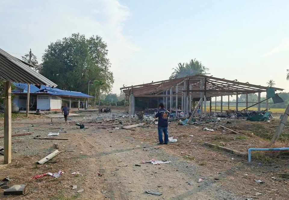 พลุระเบิดบ้านดงกะเซา สุพรรณบุรี เสียชีวิต 1 เจ็บสาหัส 3