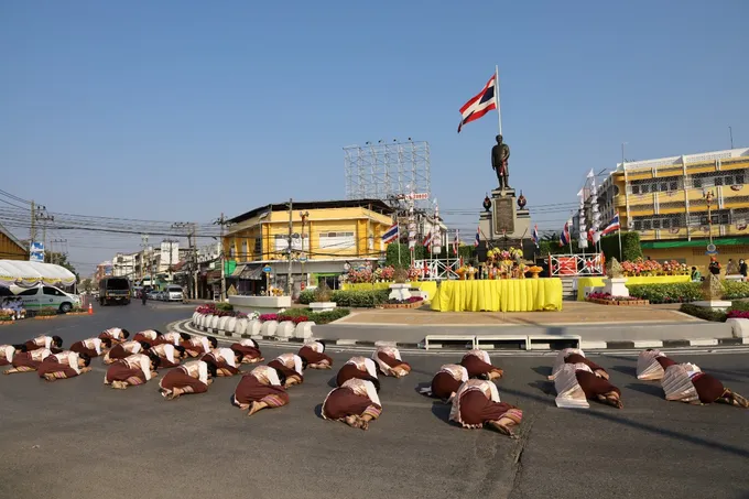 ผู้ว่าฯนำทุกภาคส่วน จัดงานวันระลึกการตั้งเมืองอุดรธานี เข้าปีที่ 128 รูปแบบ New normal เนื่องจากการระบาดโควิด-19 