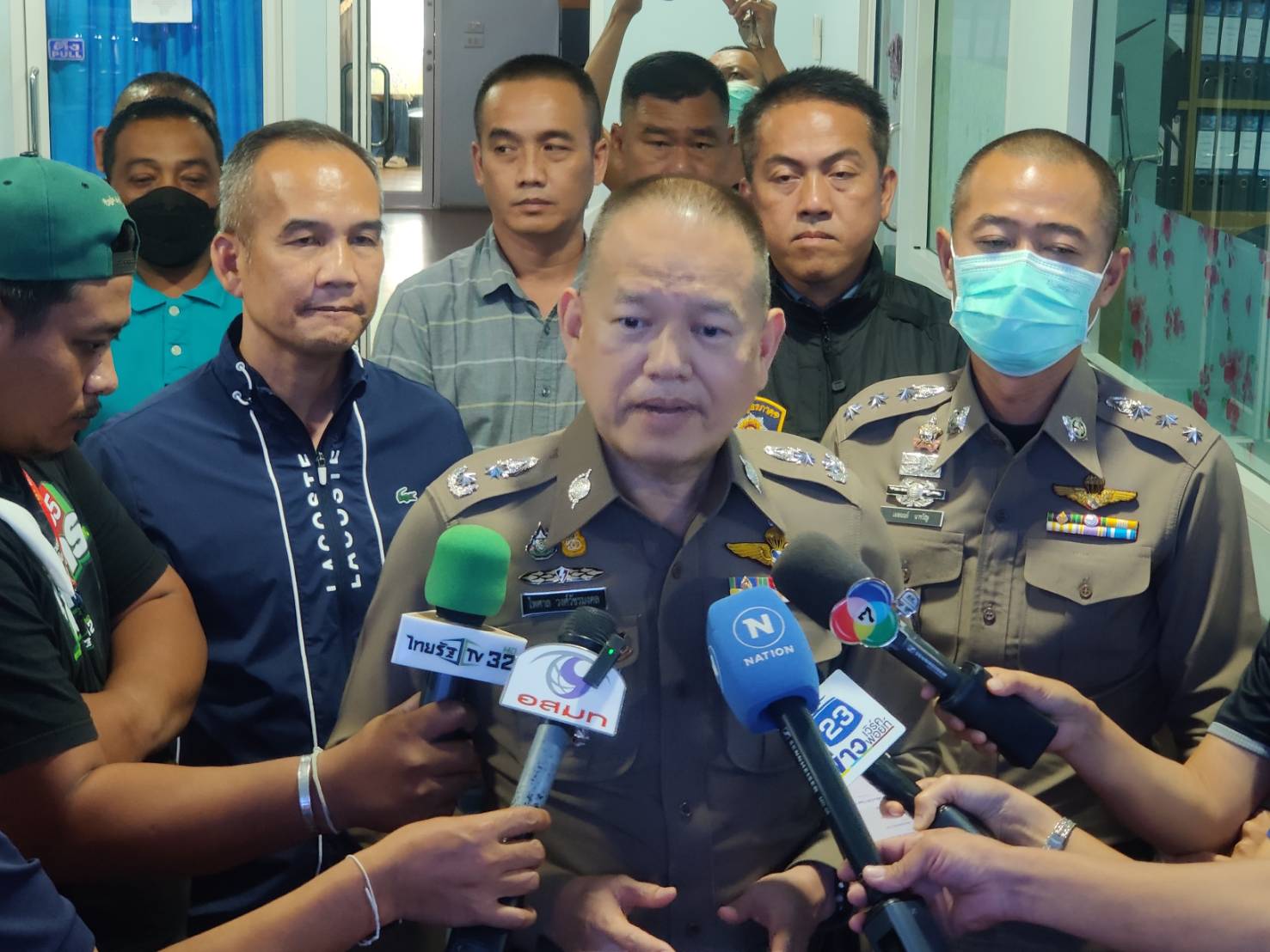 ผู้การนนทบุรีประชุมเร่งรัดคดีคนร้ายฆ่าฝังดินผู้จัดการแบงค์