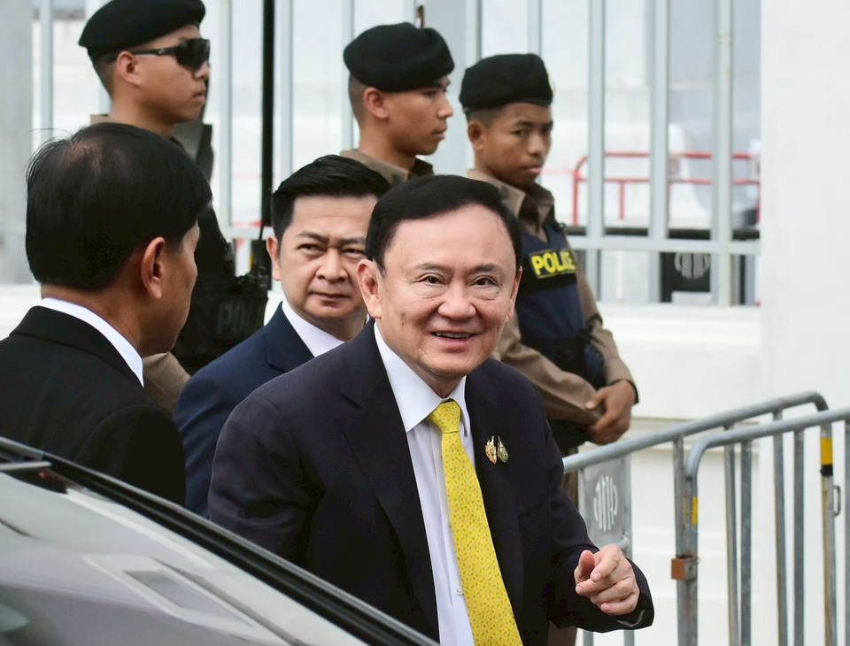 “ทักษิณ ชินวัตร” ผ่านเกณฑ์พักโทษ 1 ใน 10 ราย เตรียมพิจารณาขั้นสุดท้าย คาดใช้เวลา 2 เดือน 