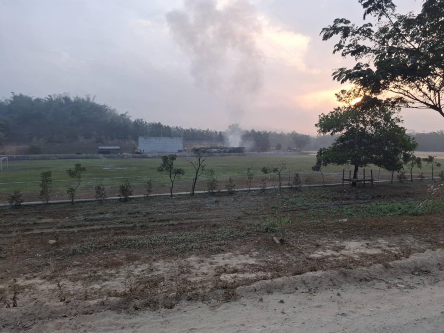 ทหารเมียนมา ส่งโดรนโจมตี ทิ้งระเบิด ค่ายใหญ่ กองบัญชาการ ของกลุ่ม KNU  ครบรอบ 76 ปี วันปฏิวัติประกาศอิสรภาพชาวกะเหรี่ยง