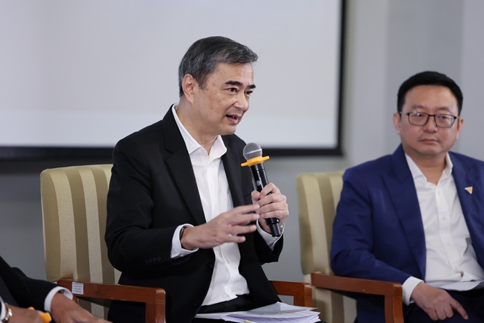"อภิสิทธิ์" ชี้ "ฝ่ายค้าน" คือหัวใจประชาธิปไตย ห่วงกลไกตรวจสอบล้มเหลว ทำวิกฤตศรัทธา