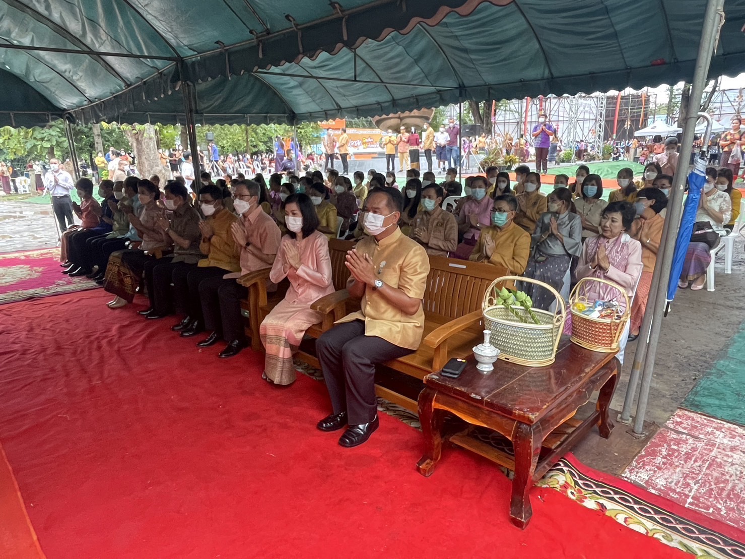 พ่อเมืองศรีสะเกษเปิดสวนออดหลอดก่อนเกษียณ