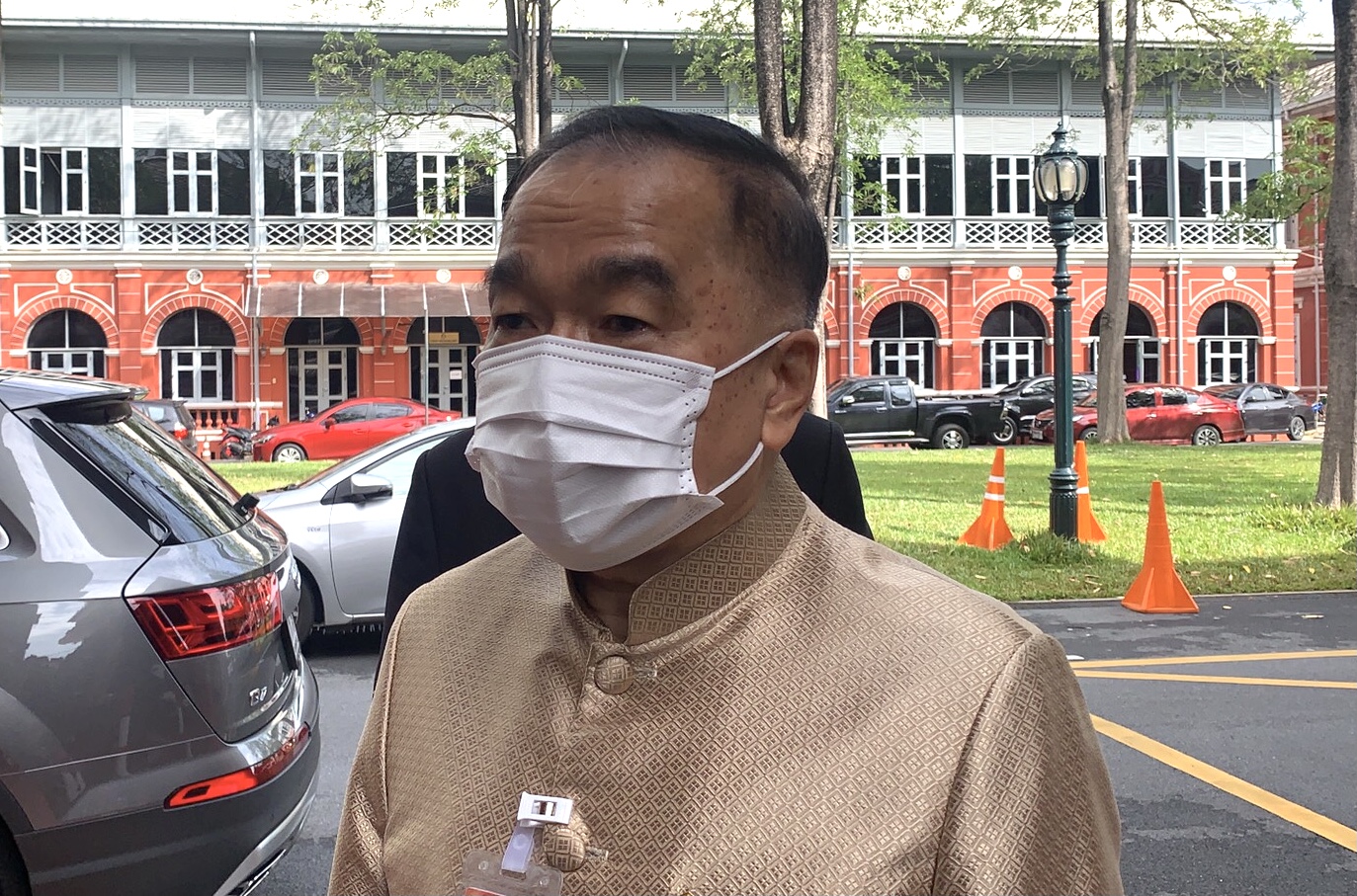 เลขาสมช.ย้ำเร่งฉีดวัคซีนให้เร็วขึ้น ไม่ตอบหลัง "พิธา" เสนอยุบศบค. เหตุทำงานล้มเหลว