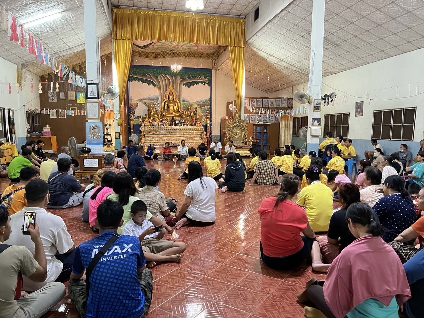 ชาวบ้านชุมชนบ้านขุนกลางแม่ฮ่องสอนเปิดประชุมลงชื่อคัดค้านโรงงานผลิตแอสฟัสติกคอนกรีต 