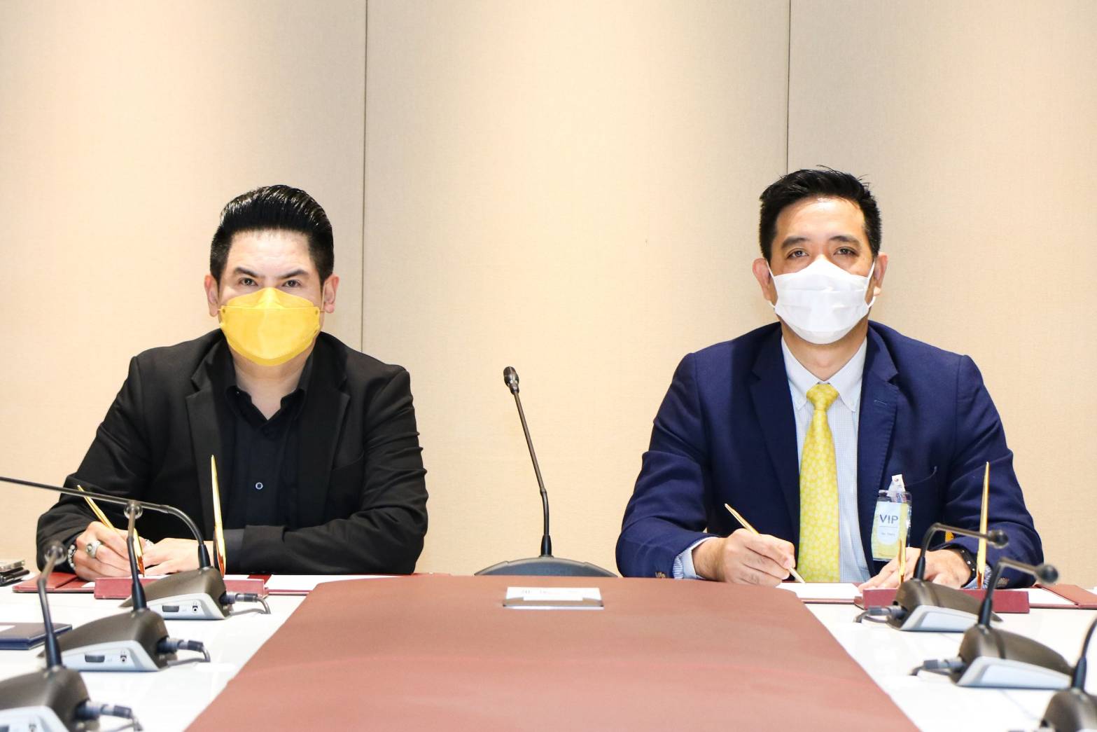 เอ็นที ไอบัซซ์ จับมือ สทบ. ลงนามส่งเสริมบริการ Digital Service ผ่านเครือข่าย Free Wi-Fi