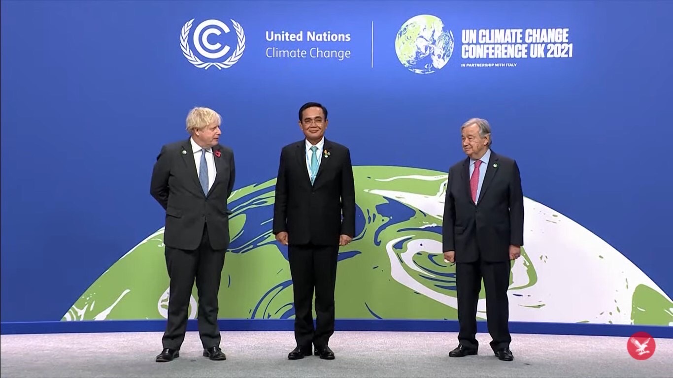 นายกฯ ร่วมพิธีเปิดประชุม COP26 ยินดีเปิดประเทศ ขอคนไทยร่วมเป็นเจ้าบ้านที่ดี ก่อนใช้ข้อศอกทักทายผู้นำโลก