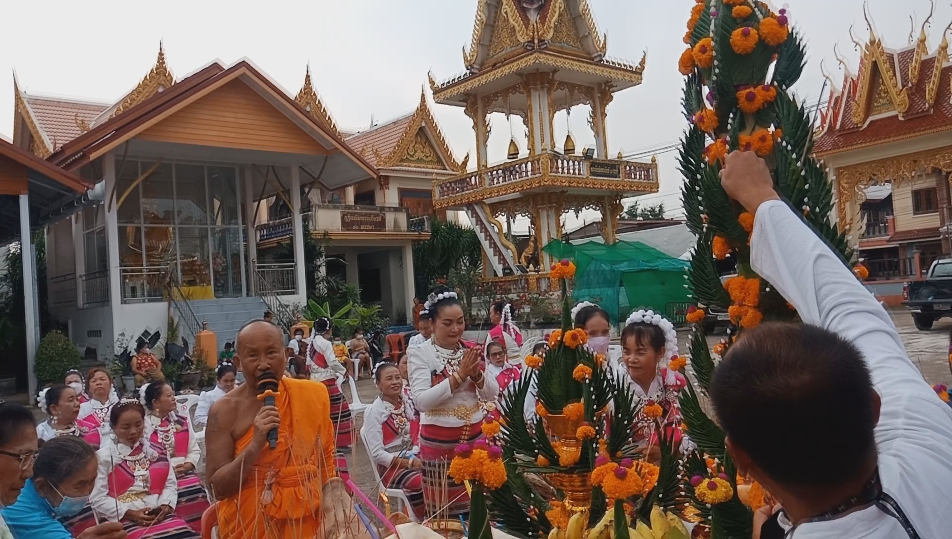 มุกดาหารบวงสรวงบูชาแม่ย่านางเรือ'หลวงพ่ออ๊อด 1,000 ล้าน'