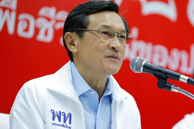 "จาตุรนต์"ยันเพื่อไทยไม่ถอนตัว เปิดช่องให้รัฐบาลเผด็จการ เปรียบเพื่อนทะเลากันระหว่างดับไฟ