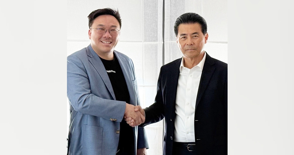 ชัดแล้ว! "จุลพันธ์" เปิดภาพ จับมือ "เทวัญ" ชาติพัฒนา เปิดตัว ร่วมงาน "เพื่อไทย"