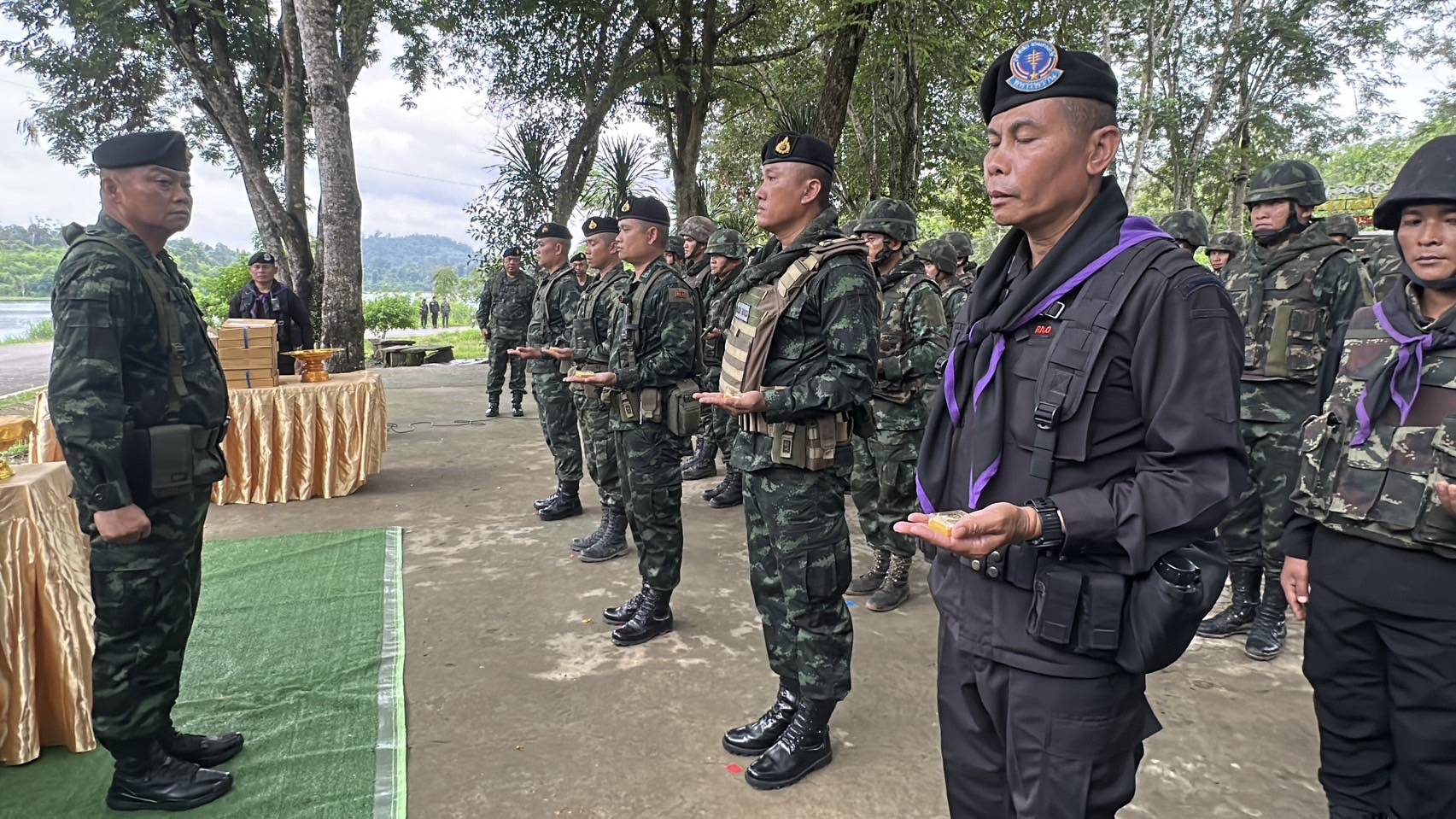 ทหารแนวหน้า รับพระราชทานเหรียญ “ในหลวง-กรมสมเด็จพระเทพฯ” แม่ทัพภาค2 เผยทรงเป็นห่วง และพระราชทานกำลังใจทหารที่ปกป้องประเทศชาติ