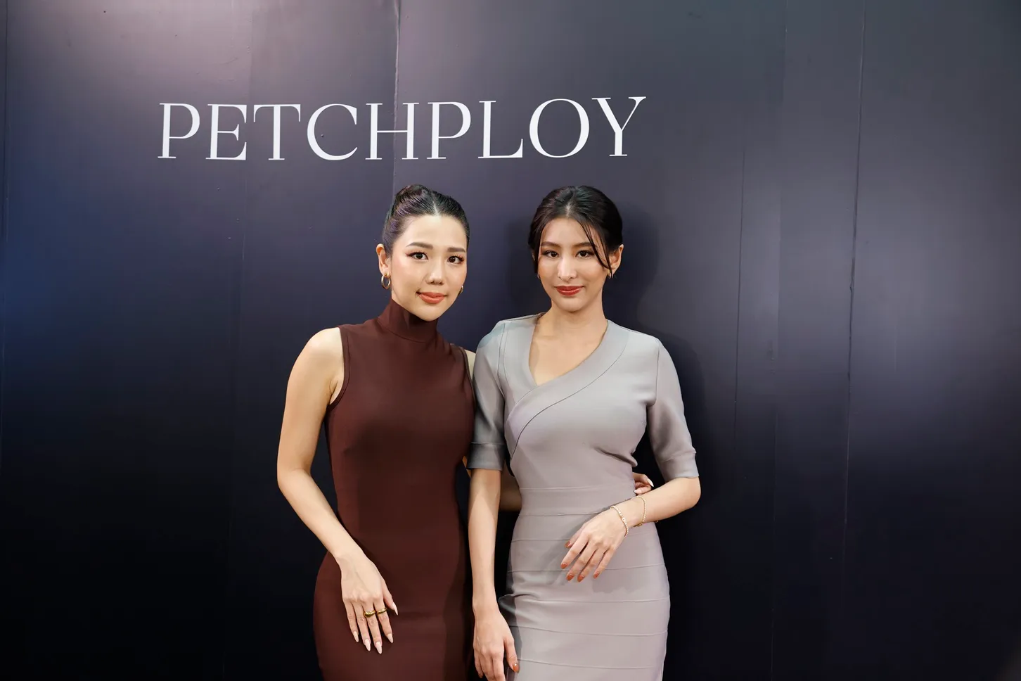 “คุณเพชร-เพชรรัตน์ ศฤงคารเจษฎา” และ “คุณพลอย-สุอาภา อังควิศาลพงศ์”